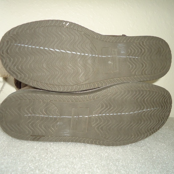 Airwalk Women's Brown Suede Faux Fur Lined Toggle Button Boots Winter Shoes 11 - Picture 11 of 13